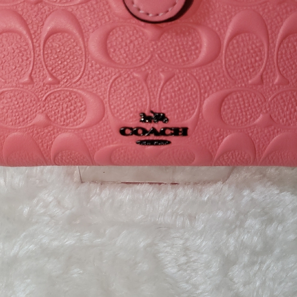 Coach Embossed Leather Medium Corner Zip Barbie Pink Wallet NWOT - Picture 2 of 8